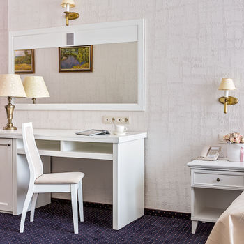 White dressing table with stand and mirror, white bedside tables &mdash; a series of luxury hotel furniture Holly.